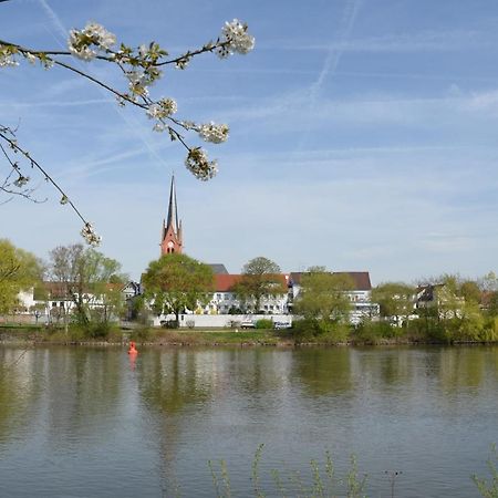 Hotel Restaurant Zum Schiffchen Maintal Exteriör bild