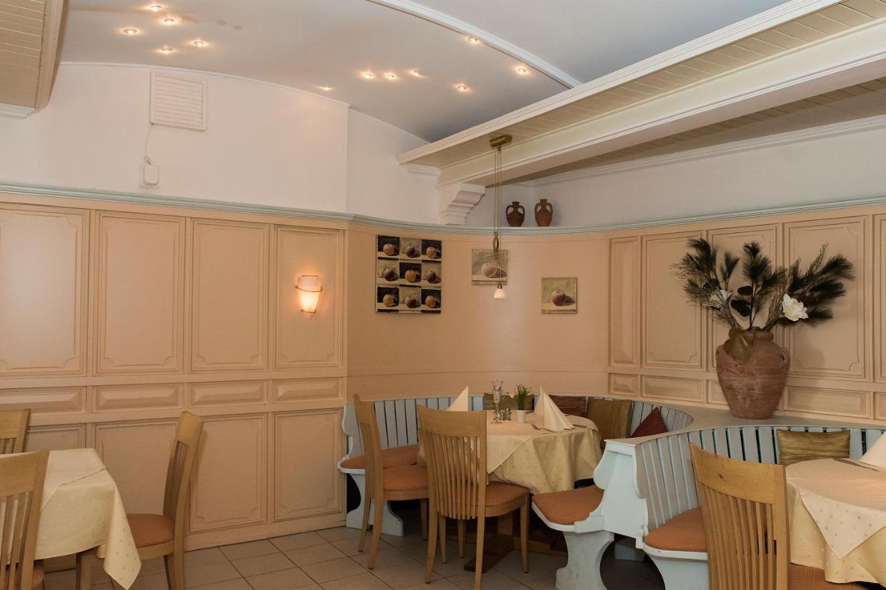 Hotel Restaurant Zum Schiffchen Maintal Exteriör bild